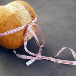 آیا خوردن نان باعث چاقی می شود؟ افسانه های غذایی که رد شدند